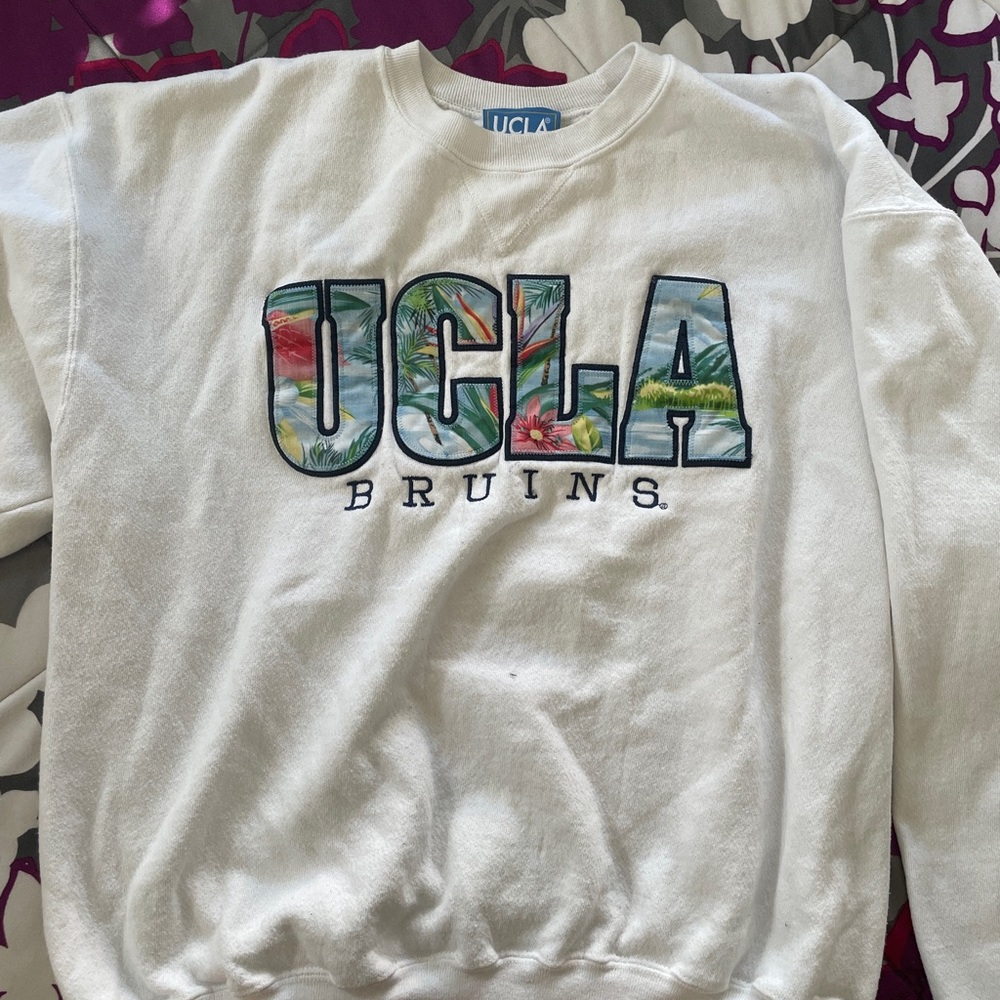 UCLA bruins crewneck